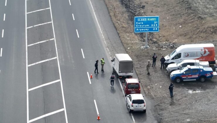 Kars’ta Düzensiz Göçle Mücadele Kapsamında Huzur ve Güven Uygulaması