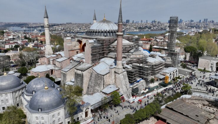 Bakan Ersoy: Deprem Bölgesindeki 377 Vakıf Eserinin Tamamı İhya Edilecek