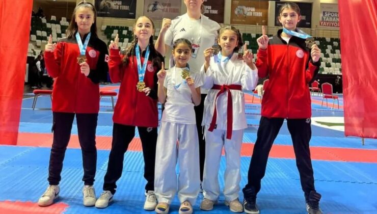 Kars’ın “Altın” Kızları Giresun’u Salladı!