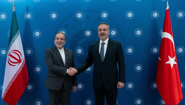 Hakan Fidan ve Abbas Arakçi İstanbul’da Bir Araya Geldi: “Bölgesel Gerilim İçin Nükleer Müzakereler Hayati Önemde”