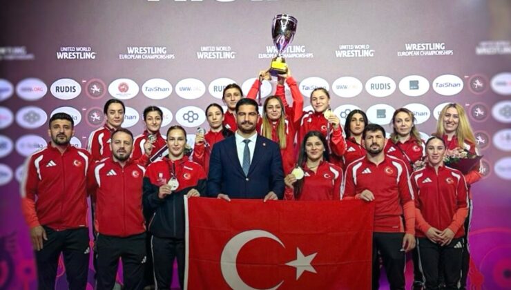 Kadın Milli Güreşçiler Arnavutluk’ta Tarih Yazdı: Avrupa İkinciliği Geldi