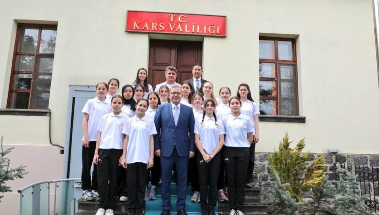 Kars’ta ANALİG Heyecanı: Vali Ziya Polat Sporcuları Ağırladı