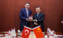 Bakan Murat Kurum Çin’de Mevkidaşı Ni Hong İle Görüştü: Şehircilikte Ortak Çalışma Grubu Kuruluyor