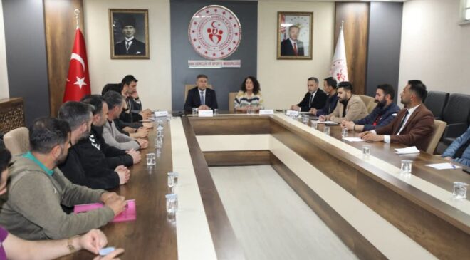 Van’da Spor Kulüpleri Bilgilendirme Toplantısı Düzenlendi