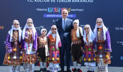 Bakan Ersoy: Mersin Yaşayan Bir Kültür Hazinesidir