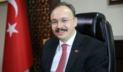 Siirt Valisi Dr. Kemal Kızılkaya’dan Kurban Bayramı Mesajı: “Bayram Paylaştıkça Güzelleşen, Kardeşlikle Anlam Kazanan Müstesna Bir Değerdir”