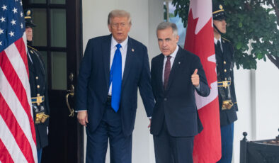 ABD Başkanı Trump Kanada’ya Yönelik Yüzde 50 Ek Gümrük Vergisini 3 Gün Erteledi